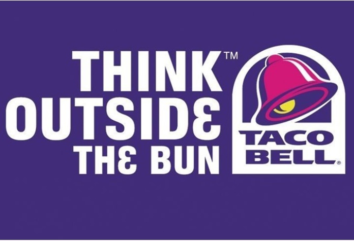 100 anuncios publicitarios con eslogan: Mejores slogans. Taco Bell: Piensa más allá del pan. 