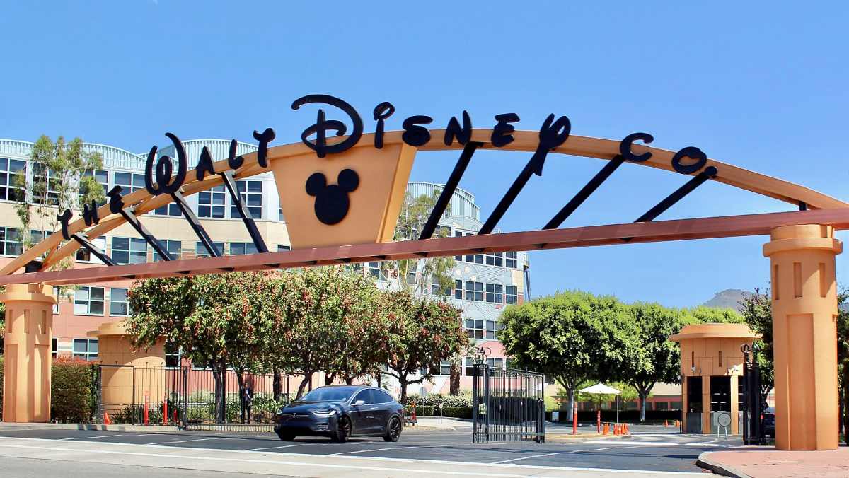 Disney alcanza un récord con las ganancias sorpresivas en su plataforma de streaming Disney+ Core, superando los 117 millones de suscriptores