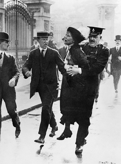 Movimientos sociales que cambiaron el rumbo de la historia – Emmeline Pankhurst Goulden.