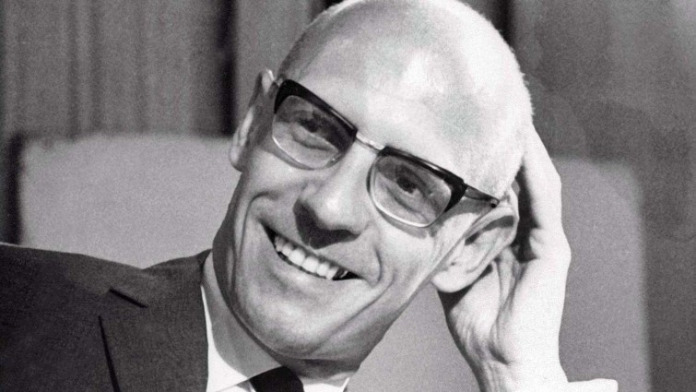 Representantes del Antipositivismo Michel Foucault