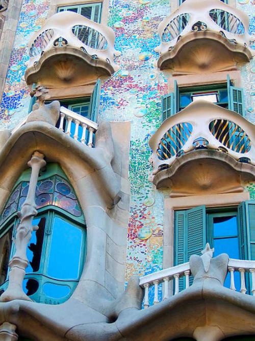 Artes aplicadas. Casa Batló. Edificio remodelado por Gaudí entre 1904-1906.