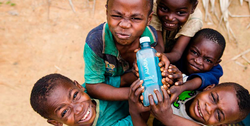 Auara lleva agua a los lugares más necesitados