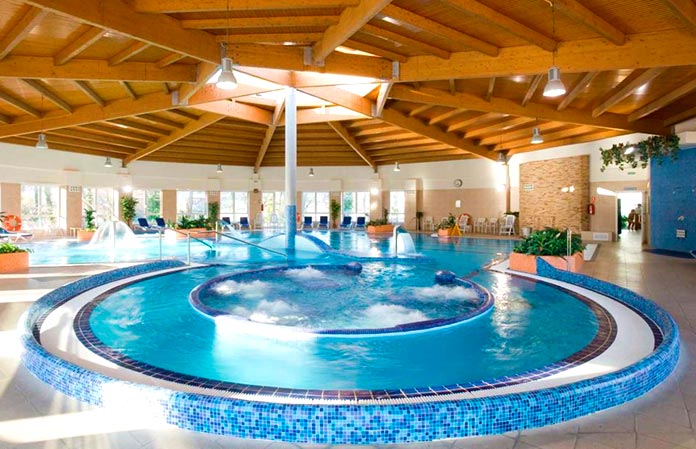 Balneario de Mondariz - piscina spa