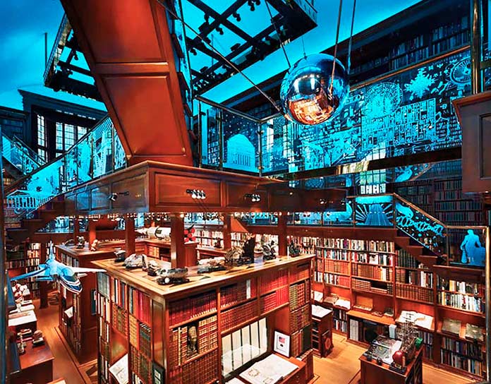 Interior de la Biblioteca Walker, Minneapolis, Minnesota, EE.UU.