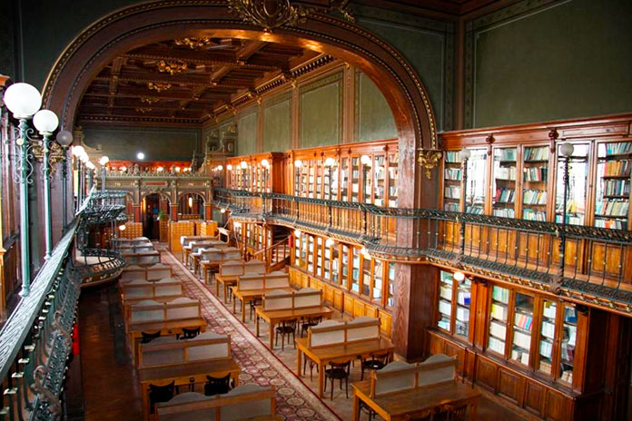 Biblioteca de la Universidad Técnica de Gheorghe Asachi, Rumanía 