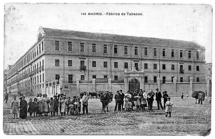 Calle de Embajadores -Fábrica de Tabacos