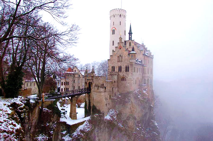 Castillo de Lichtenstein en invierno