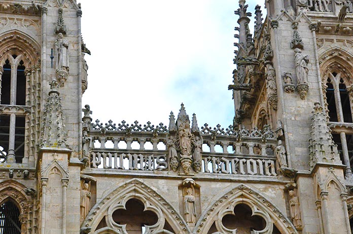 Fachada de la Catedral de Burgos “pulcra es et decora”