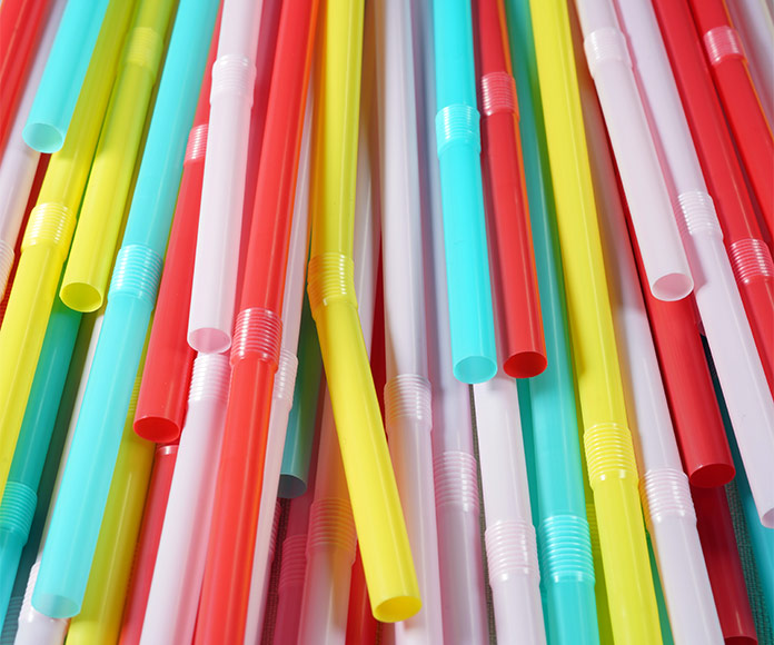 Pajitas de plástico de colores