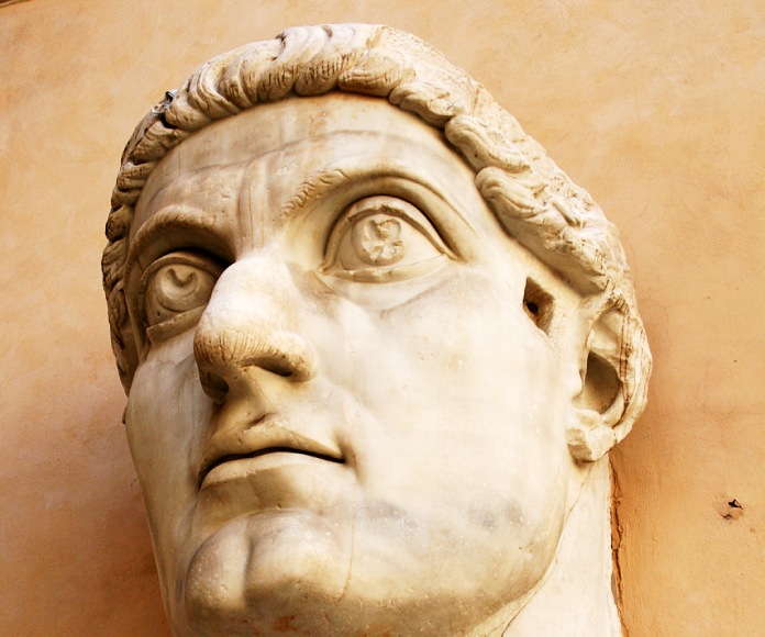 Cabeza del busto de Constantino I.