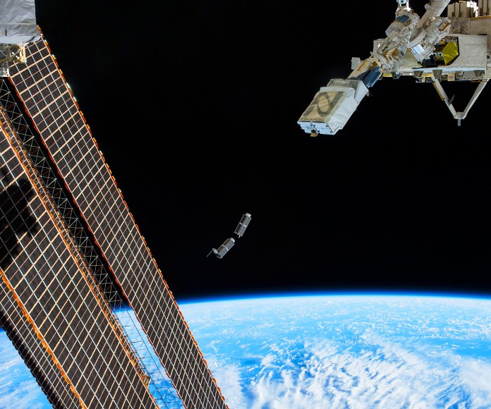 Módulos de la Estación Espacial Internacional en el espacio.