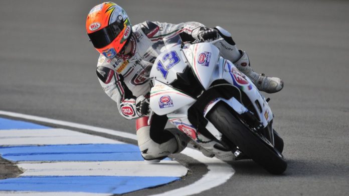 Piloto en carrera de Superbike