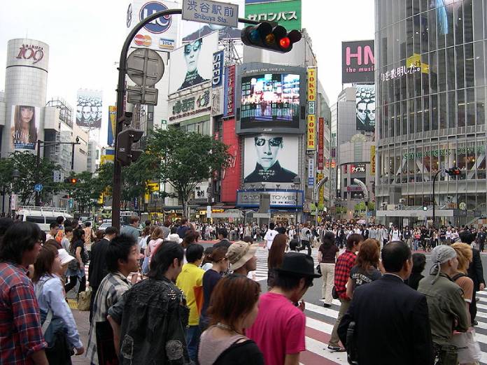 Ejemplos de megalópolis. Shibuya. Tokio. Verano de 2003.