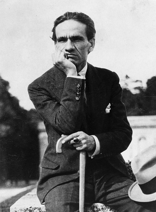 Escritores peruanos famosos - César Vallejo.