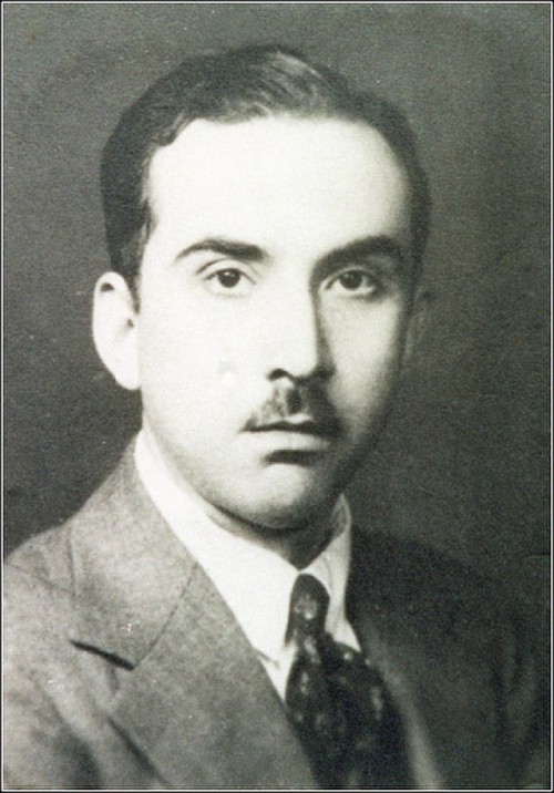 Escritores peruanos famosos - Martín Adán. 