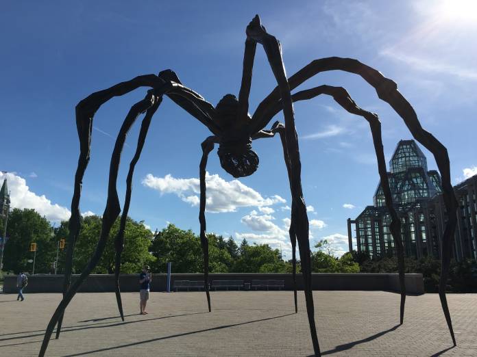 Escultores-actuales-Louise-Bourgeois