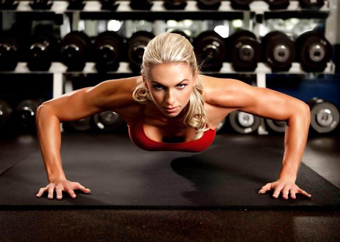 Fitness femenino: ejercicios, recetas y consejos para conseguir un cuerpo espectacular