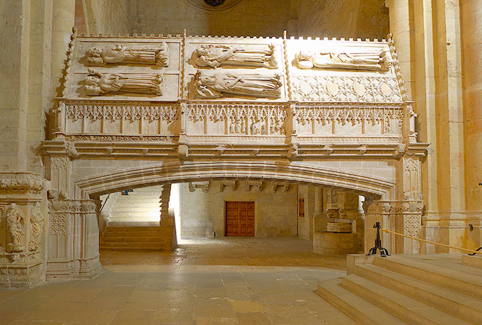 Sepulcros reales del Real Monasterio de Santa María de Poblet