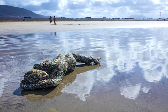 Jason deCaires Taylor: Clara