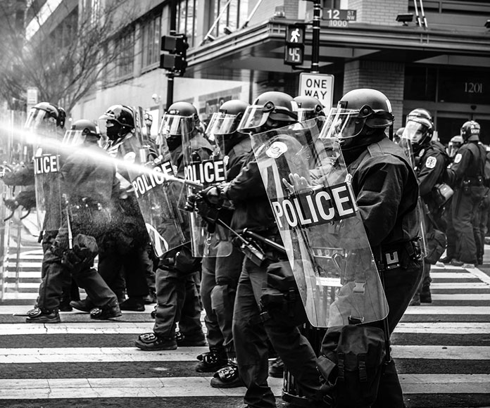 Manifestaciones, orden público y técnicas antidisturbios