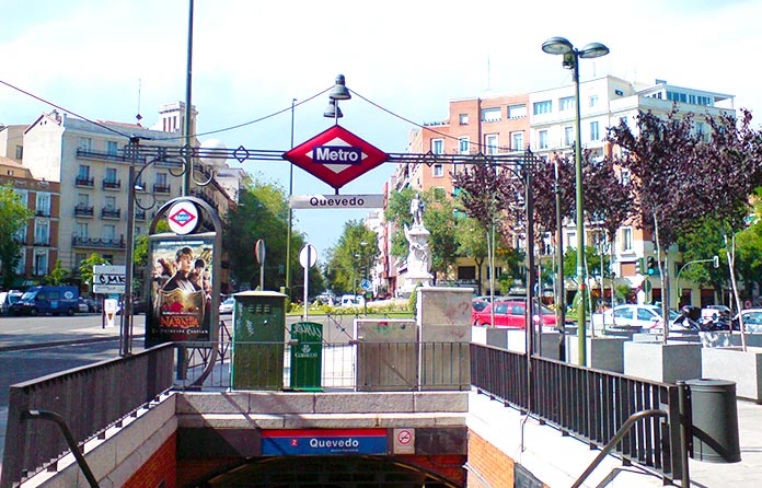 Metro literario Quevedo