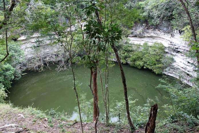 Mexico+Cenote-Yucatan