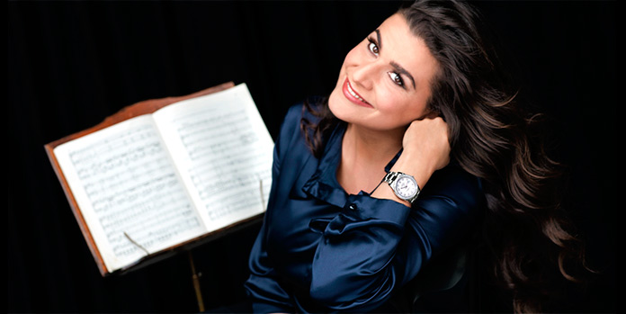 Mezzosoprano Anna Yúrievna Netrebko