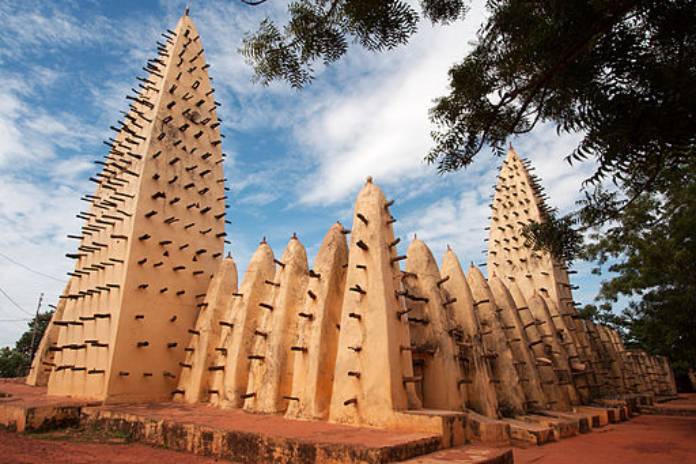 Burkina Faso: La Gran Mezquita de Bobo-Dioulasso