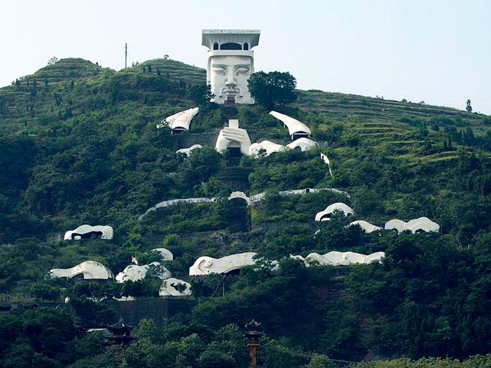 Necrópolis de Fengdu (China)