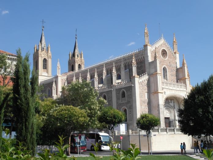 Paseo-del-Prado-Iglesia-San-Jeronimo