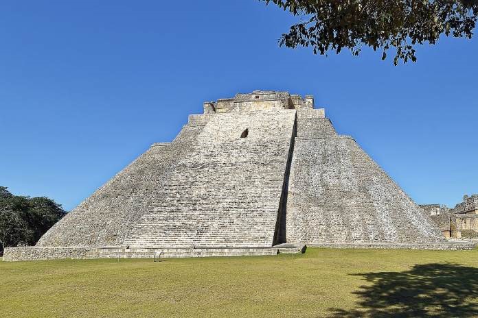 Patrimonios-Culturales-De-Mexico-Piramide-Del-Adivino