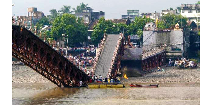 Puente de Daman, India