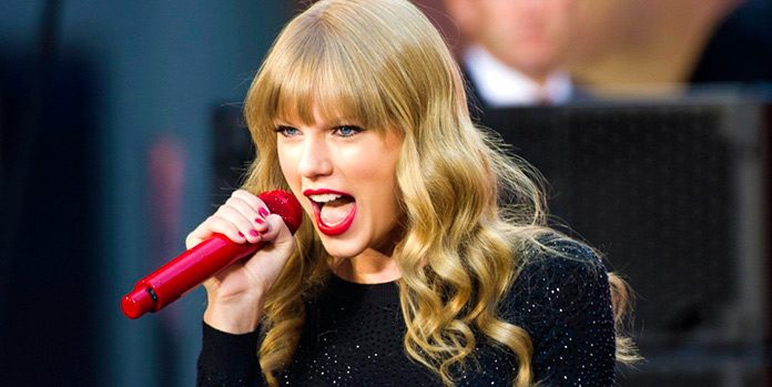 Un robot escribe canciones imitando a Taylor Swift