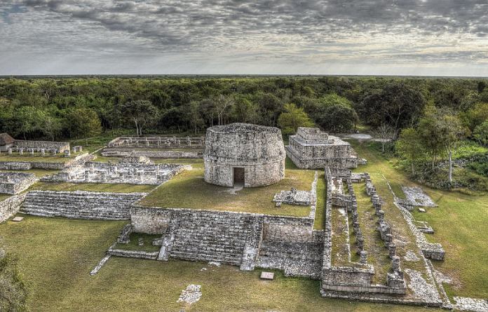 Templos mayas. Mayapán. Vista de Mayapán.