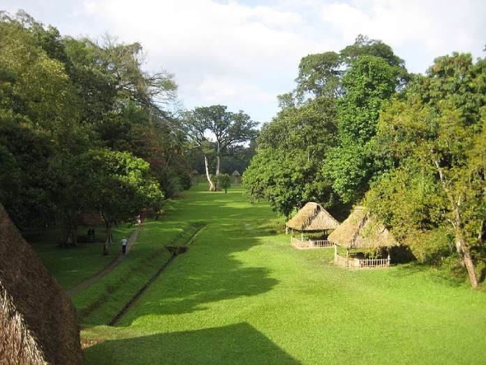 Templos mayas. Quiriguá. Vista de Quiriguá. Gran Plaza.