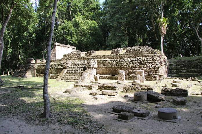 Templos mayas. Topoxté. Vista de Topoxté.