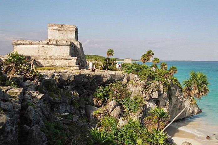 Templos mayas. Tulum. Vista. 