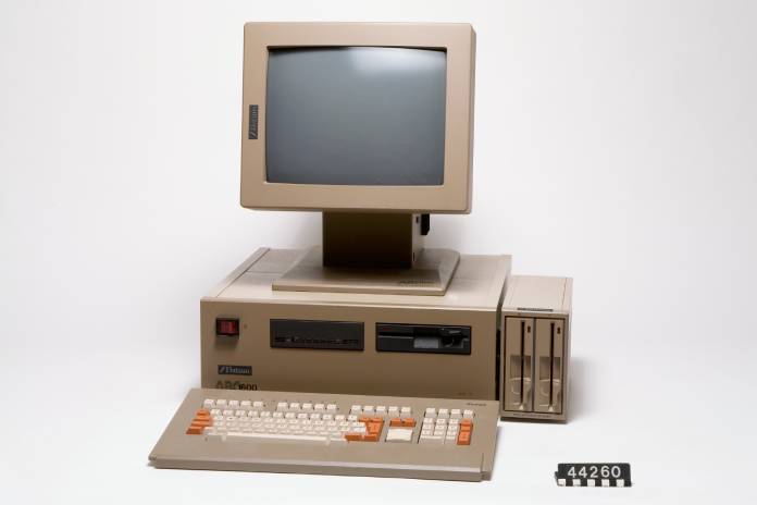 Imagen de las primeras computadoras personales 