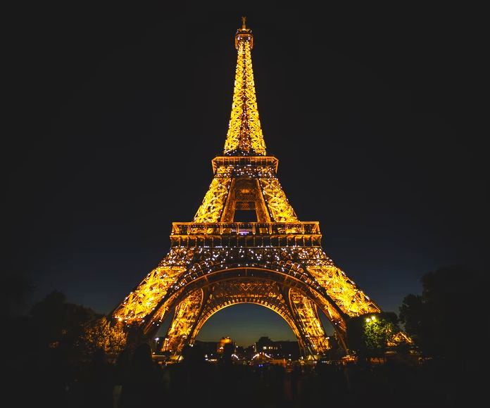 La torre Eiffel: historia y 5 curiosidades del monumento más emblemático de Francia