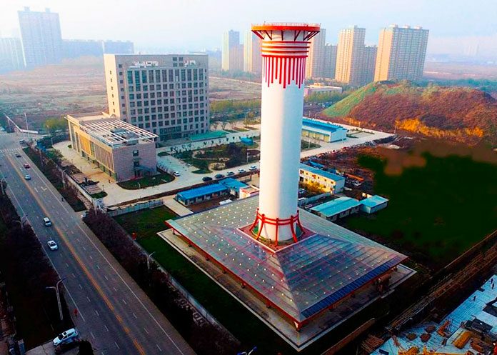 Esta moderna torre de purificación de aire reduce la polución en China.