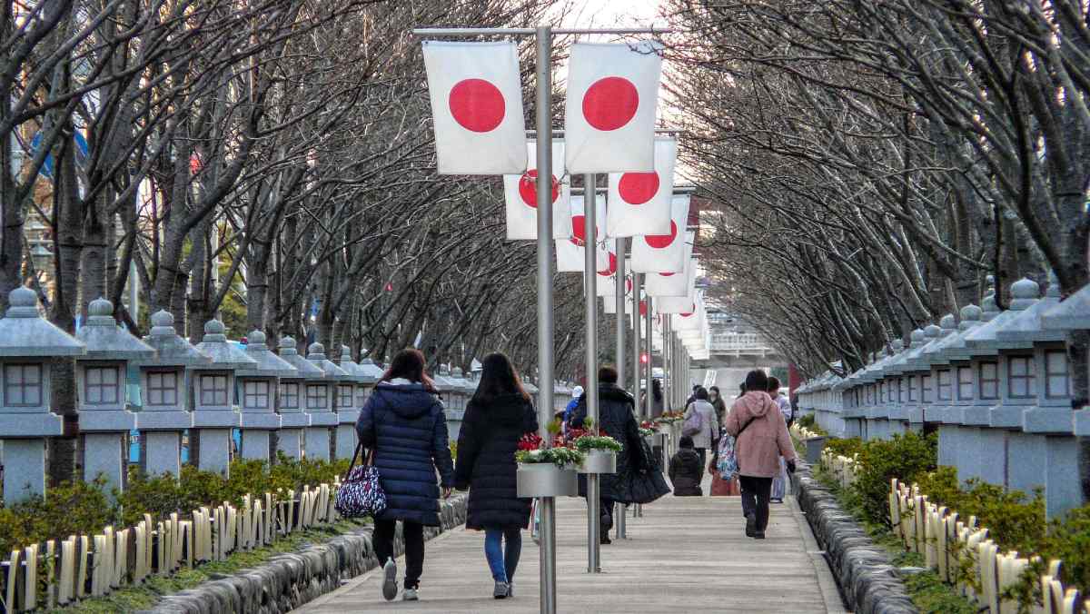 Japón vigila atentamente los vaivenes del mercado de divisas y está listo para una posible intervención