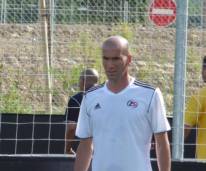 Zinedine Zidane ganó 13 millones de euros en 2016