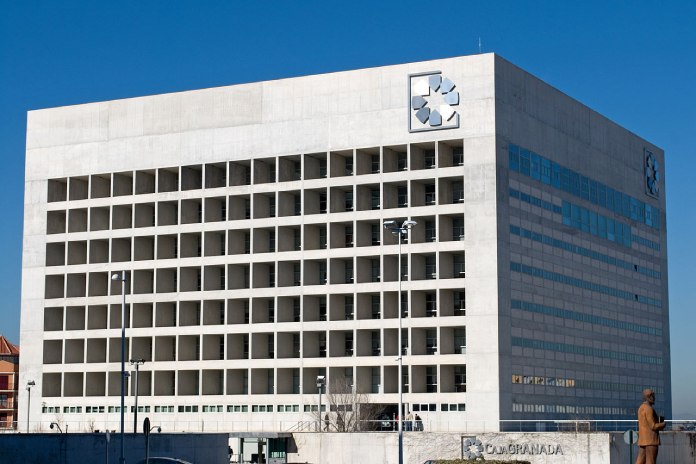 Edificio Caja Granada.