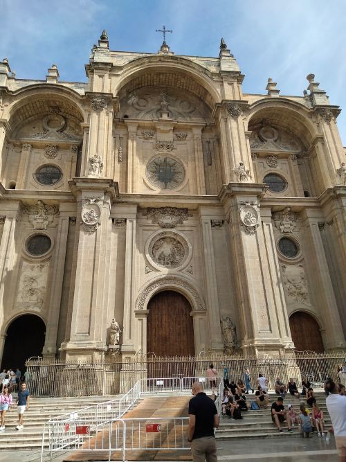Entrada de la Catedral de Granada.