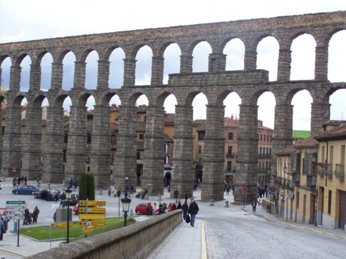 Arte de la Antigua Roma - Arquitectura - Acueducto de Segovia
