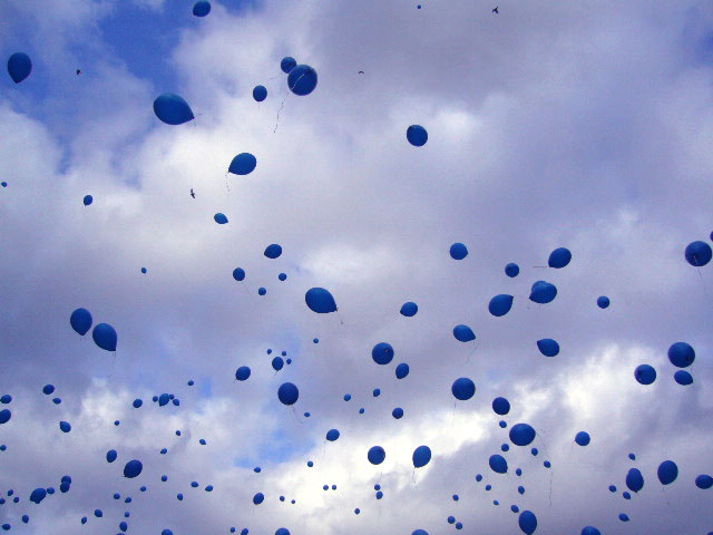 Escultura aerostática  - Yves Klein