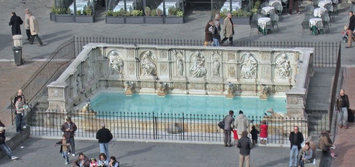 Fuente Gaia - Jacopo della Quercia, notable escultor del arte renacentista