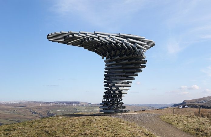 Singing Ringing Tree - Mike Tonkin y Anna Liu