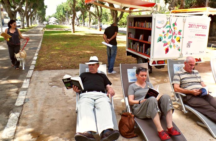 biblioteca movil Israel