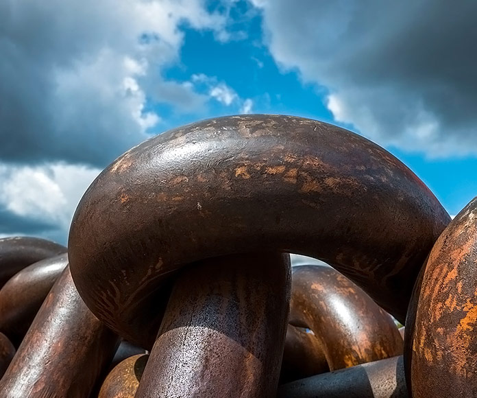 cadenas de ancla en el museo marítimo de Bilbao